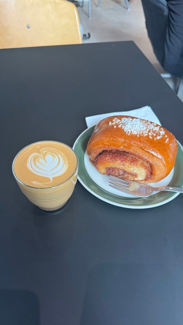 Coffee at 18grams, specialty coffee shop in Helsinki