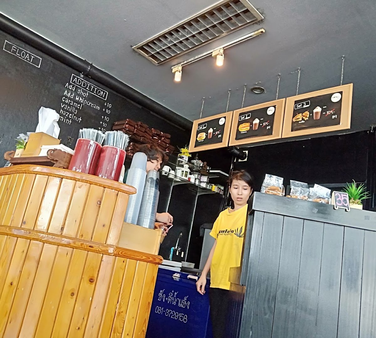 Brother's coffee specialty coffee shop in Bangkok - photo 7