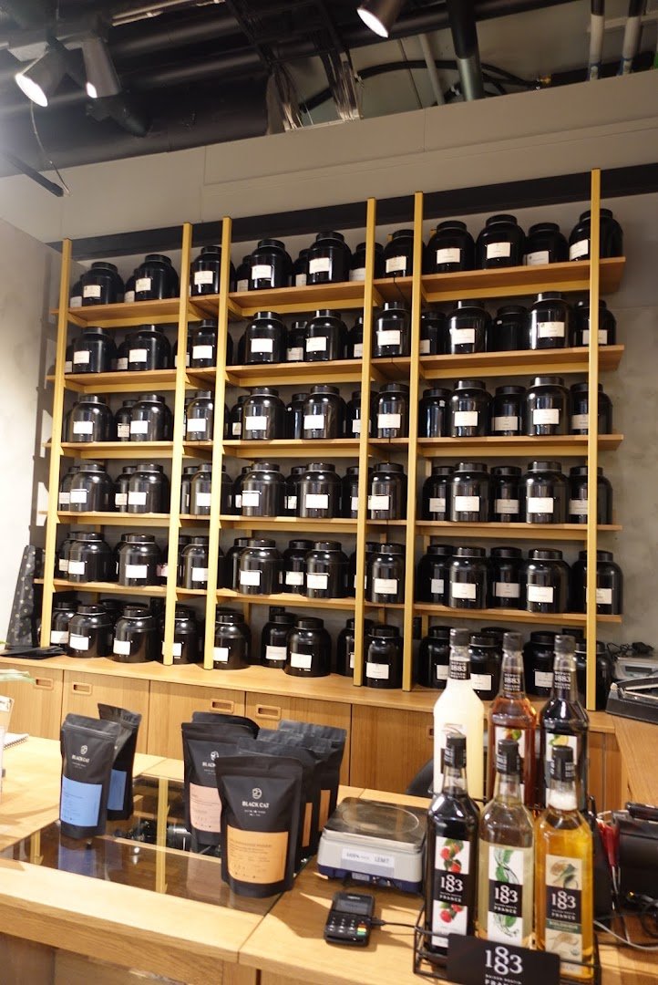 Interior of Black Cat Kaffe og Tehus - Byporten, specialty coffee shop in Oslo
