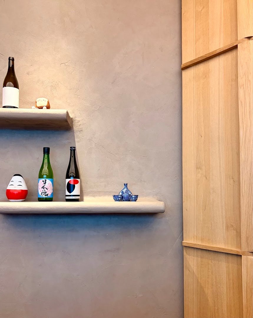 Interior of Lalere Café & Bar, specialty coffee shop in Zurich