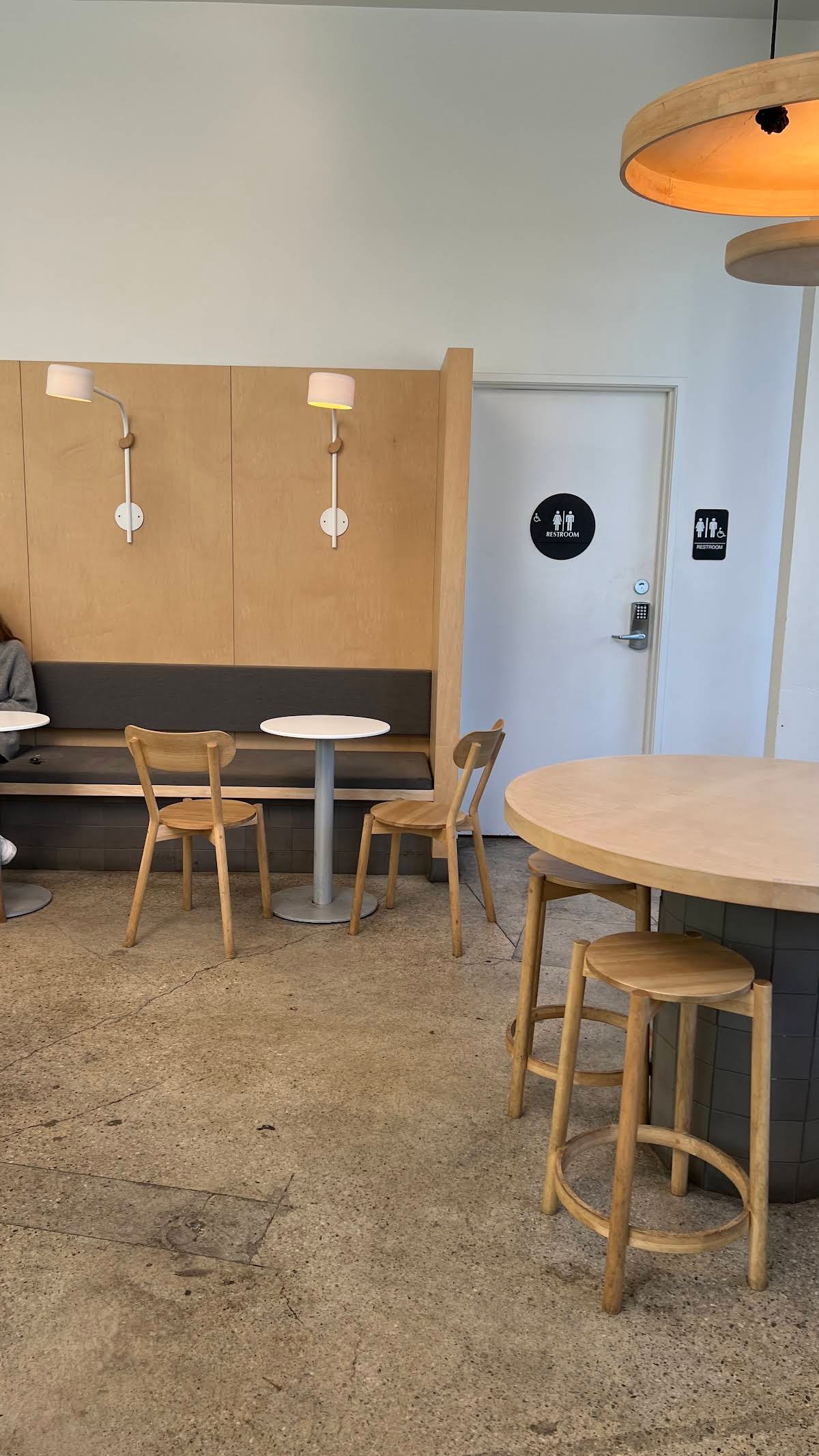 Blue Bottle Coffee specialty coffee shop in Los Angeles - photo 4
