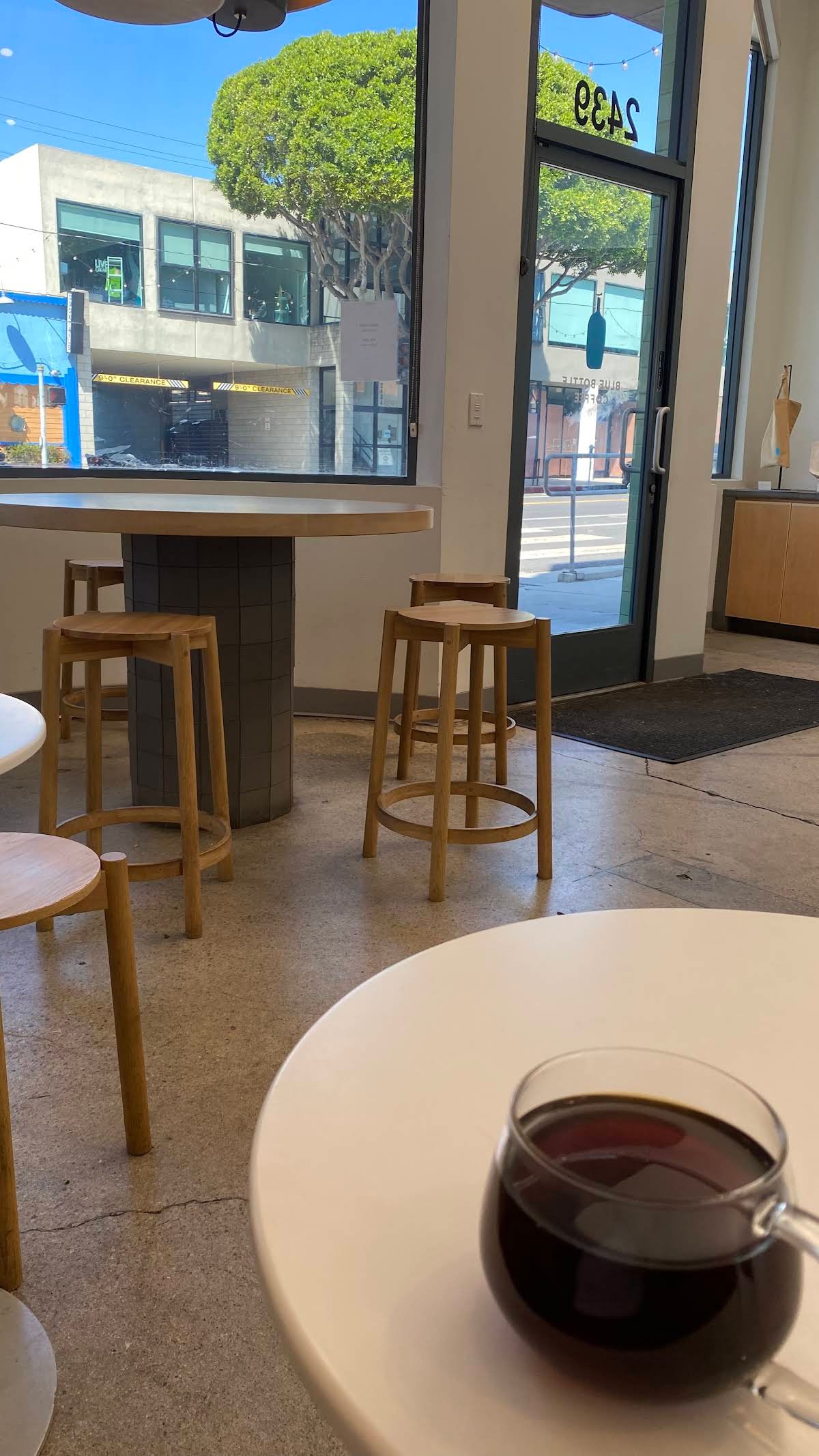 Blue Bottle Coffee specialty coffee shop in Los Angeles - photo 5