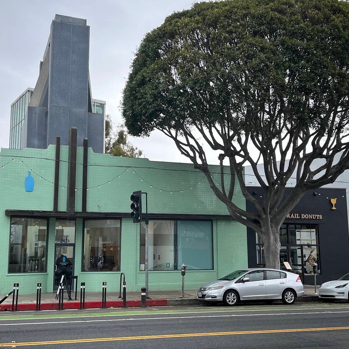Blue Bottle Coffee specialty coffee shop in Los Angeles - photo 7