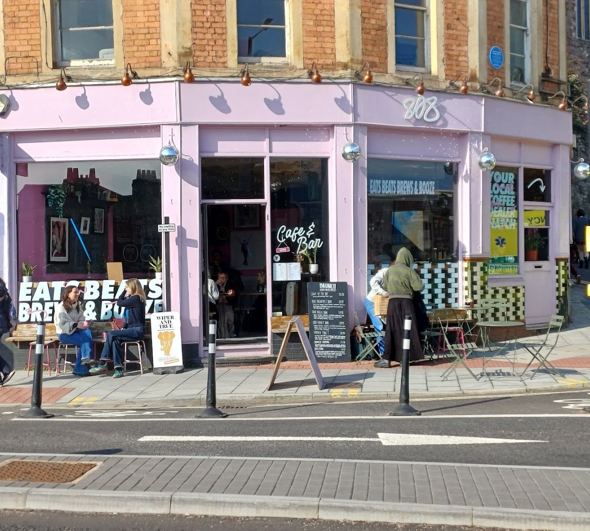 808 Bristol specialty coffee shop in Bristol - photo 2