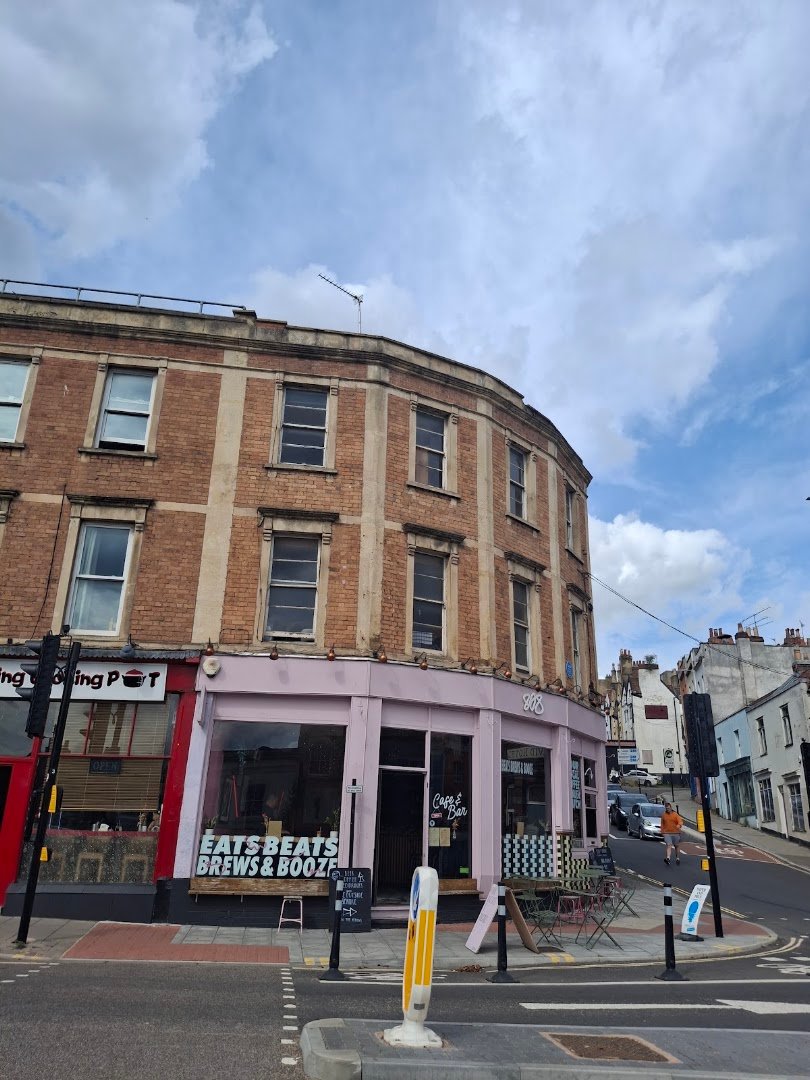 808 Bristol specialty coffee shop in Bristol - photo 7