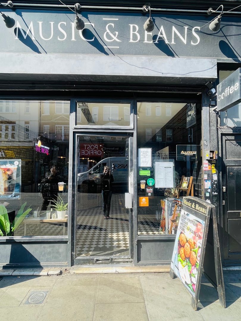 Music & Beans Haringey specialty coffee shop in London - photo 5