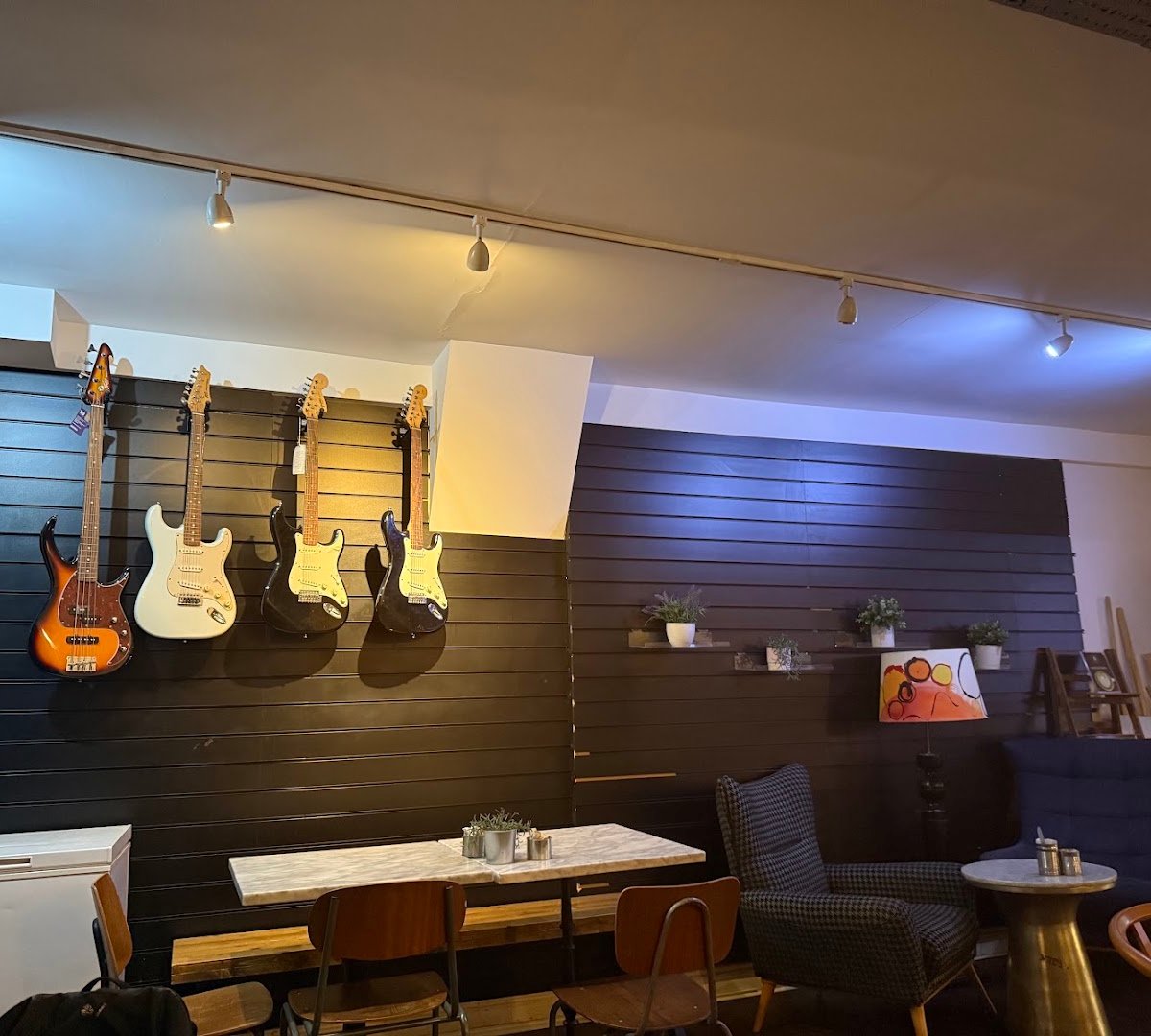 Music & Beans Haringey specialty coffee shop in London - photo 10