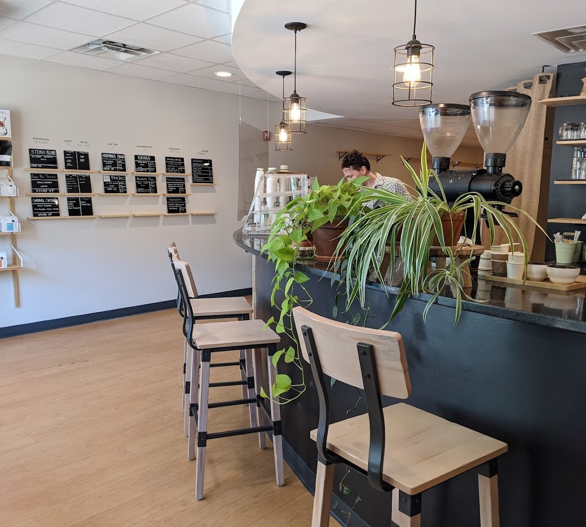 Onyx Tonics Specialty Coffee specialty coffee shop in Burlington - photo 2