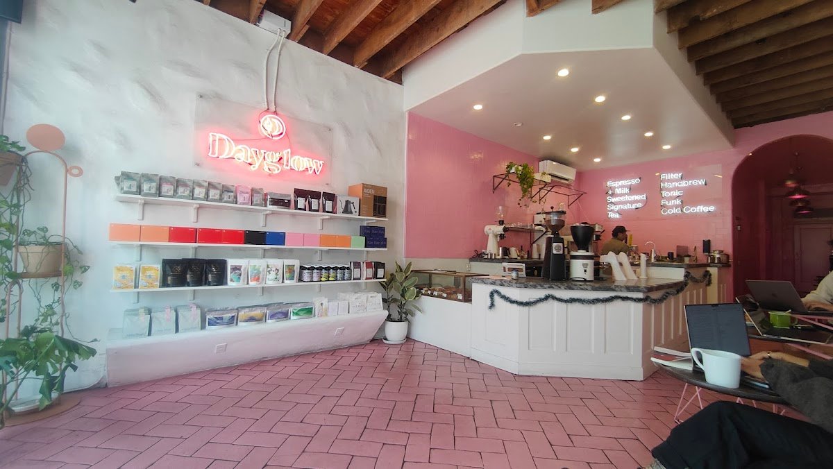 Dayglow specialty coffee shop in Los Angeles - photo 2