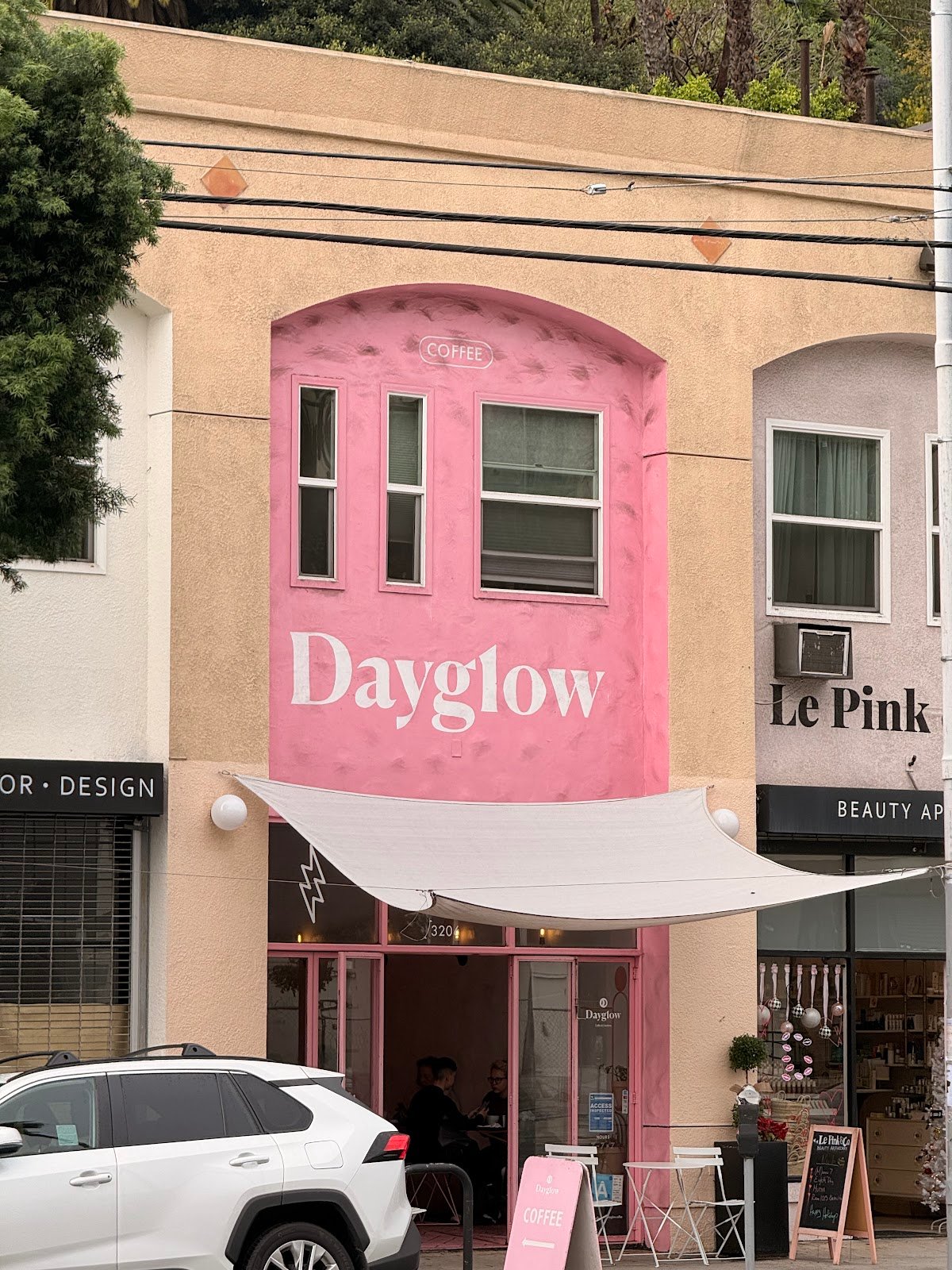 Dayglow specialty coffee shop in Los Angeles - photo 5