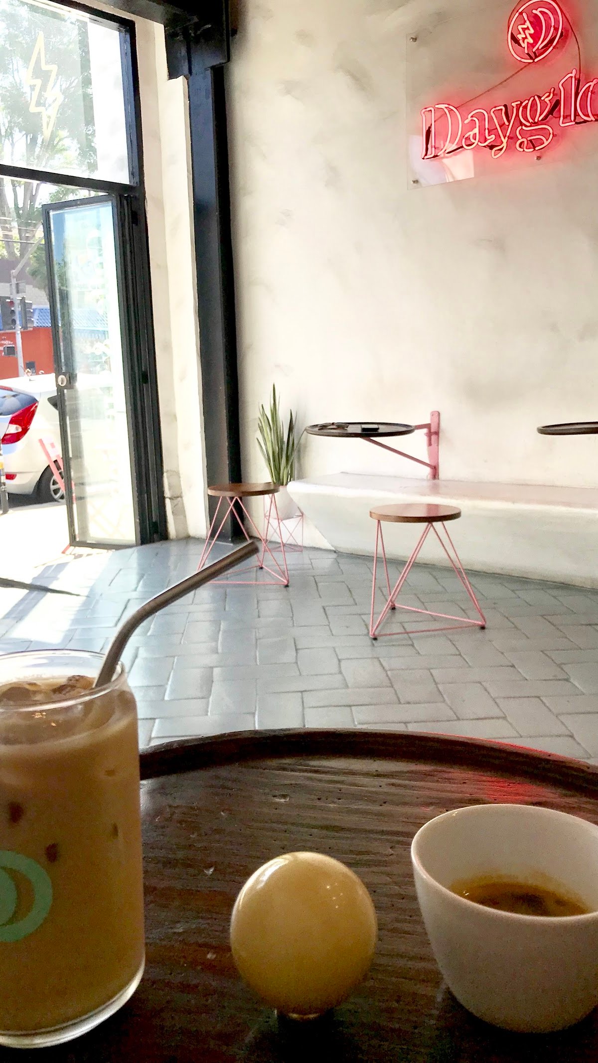 Dayglow specialty coffee shop in Los Angeles - photo 10