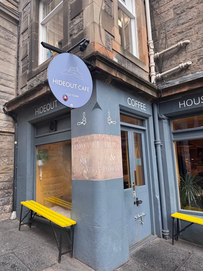 Storefront of Hideout Cafe, specialty coffee shop in Edinburgh