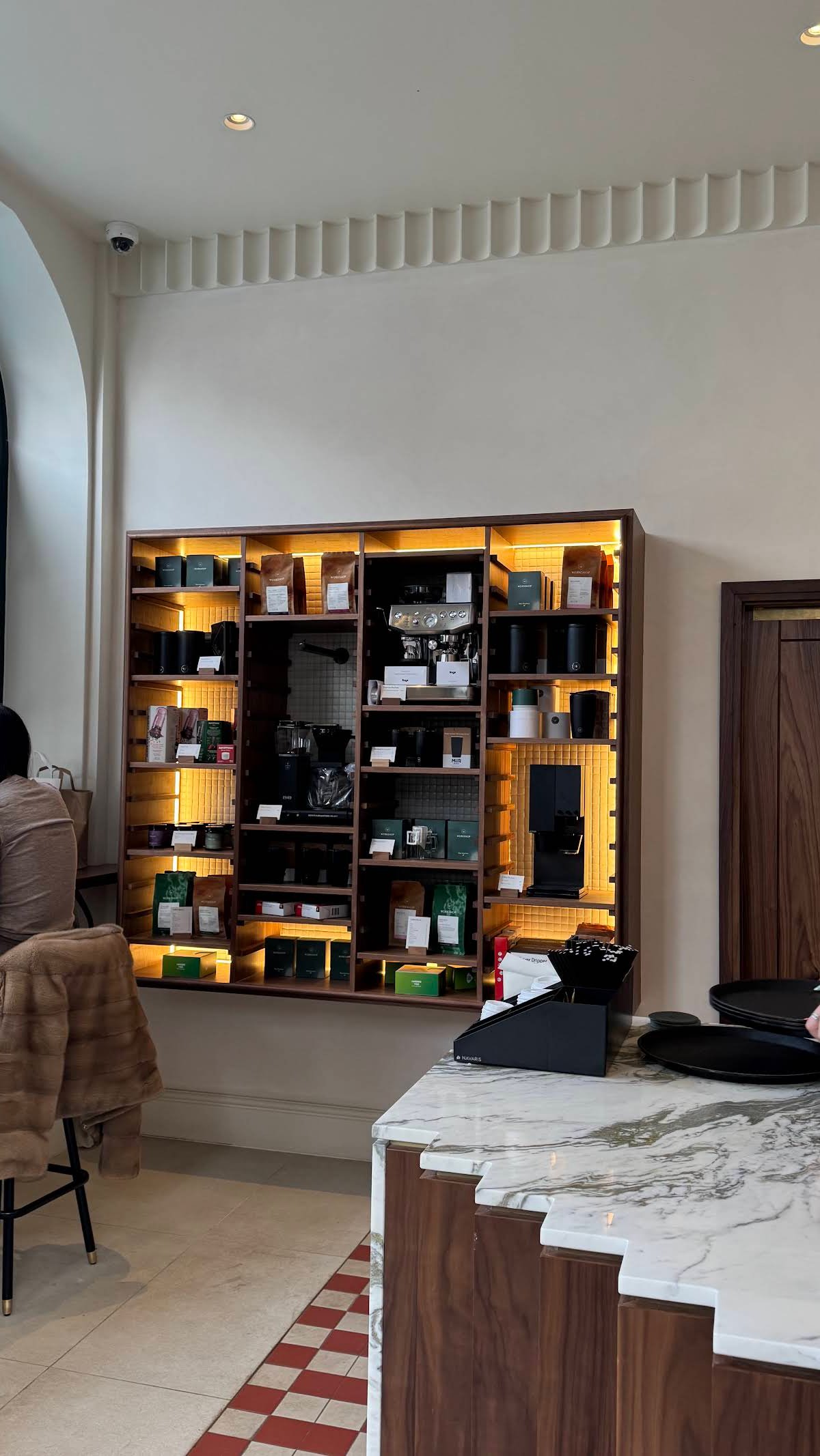 Workshop Cafe & Academy specialty coffee shop in London - photo 10