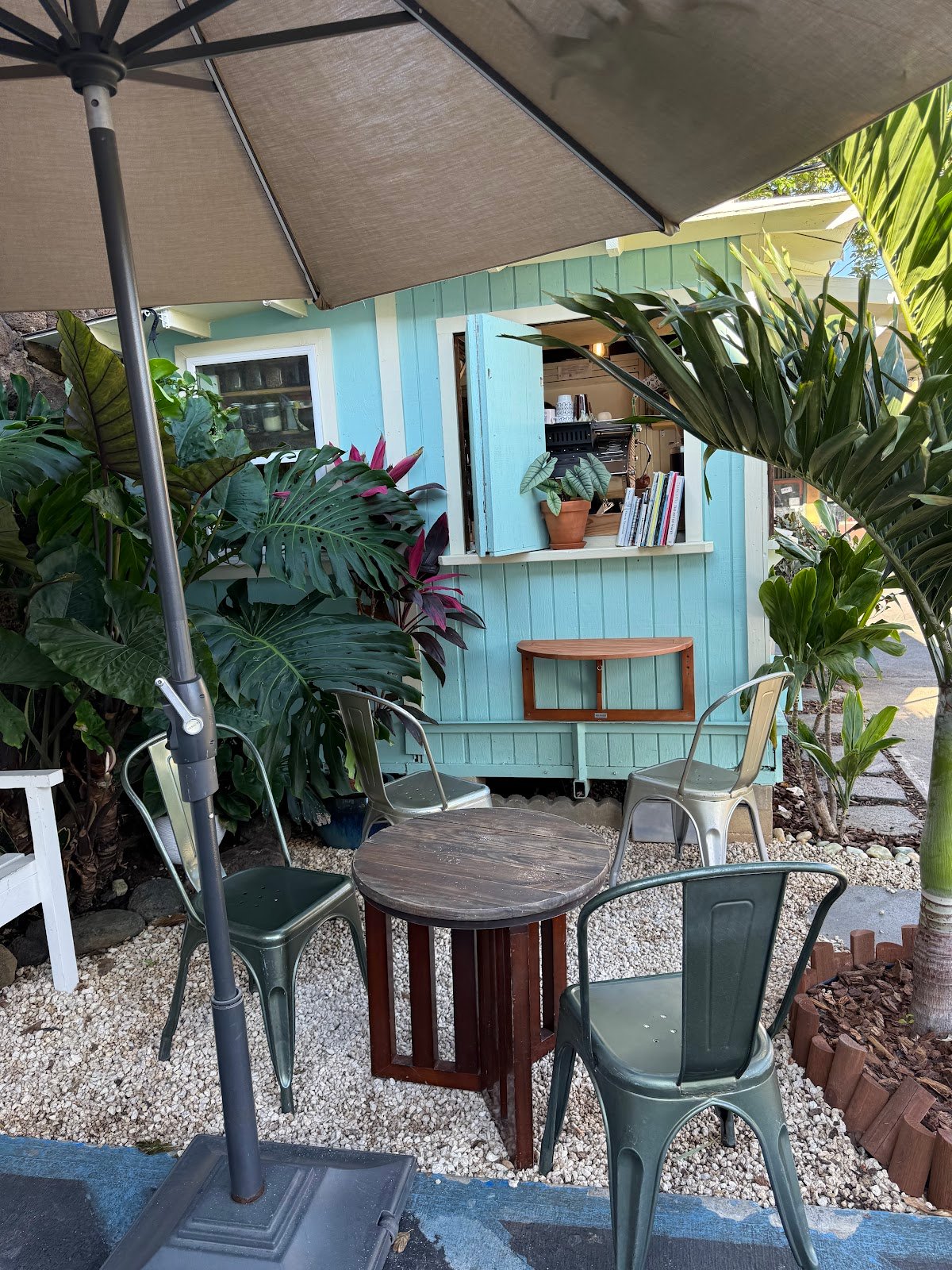 Better Daze specialty coffee shop in Honolulu - photo 5