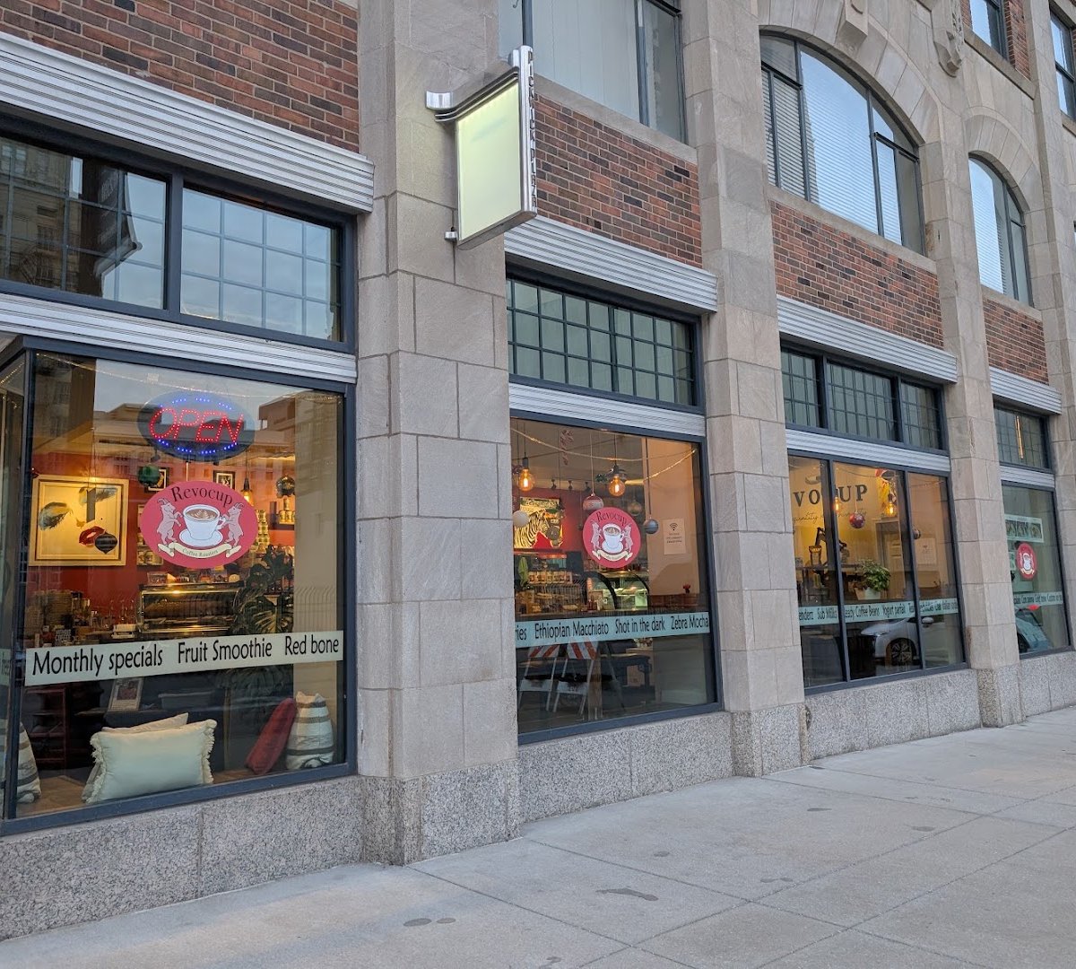 Revocup Coffee specialty coffee shop in Kansas City - photo 10
