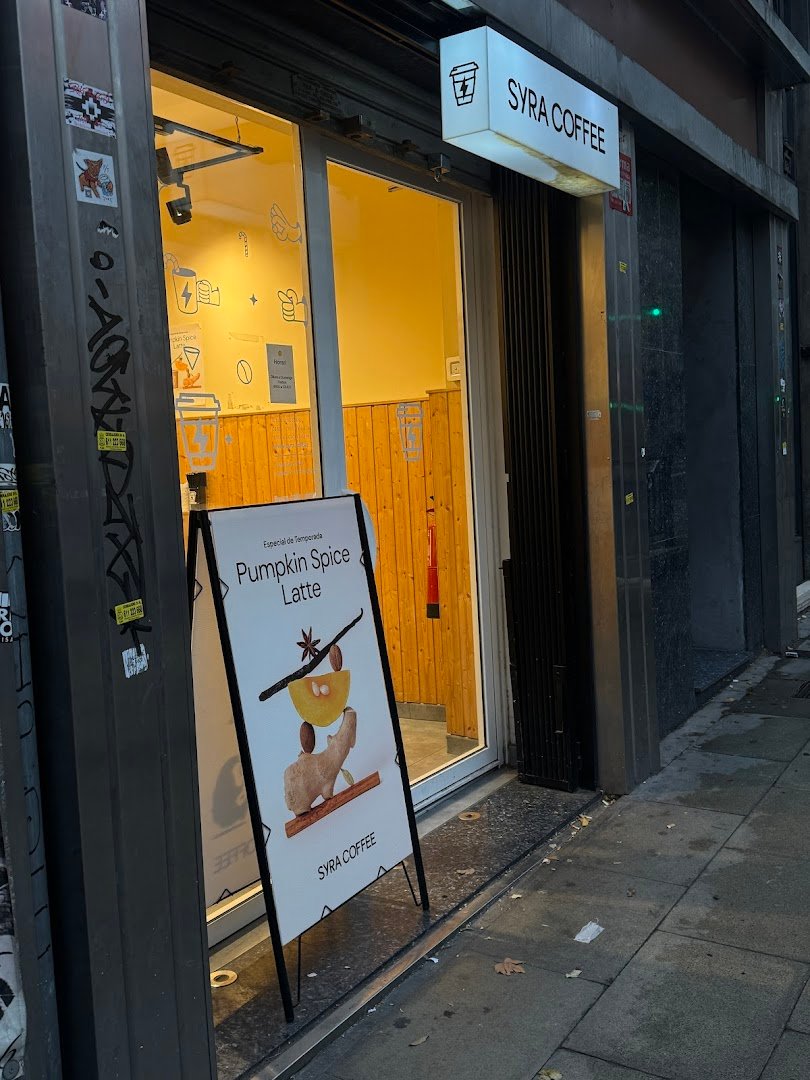 Syra Coffee - Sants specialty coffee shop in Barcelona - photo 2