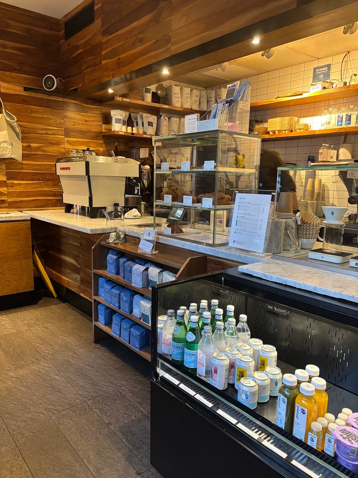 Blue Bottle Coffee specialty coffee shop in New York - photo 3