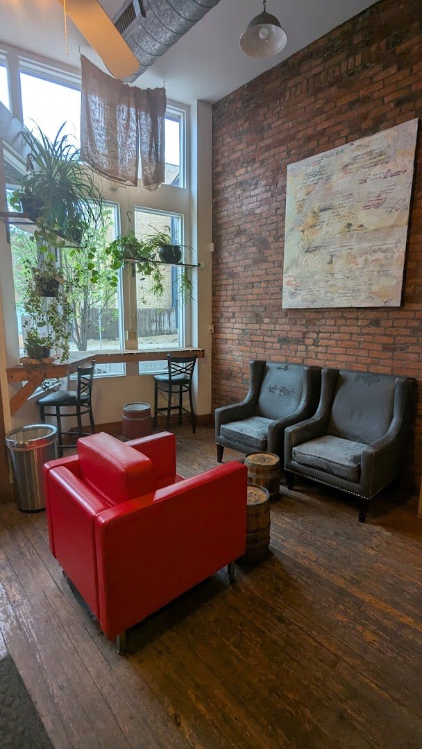 Upper Cup Coffee specialty coffee shop in Columbus - photo 10