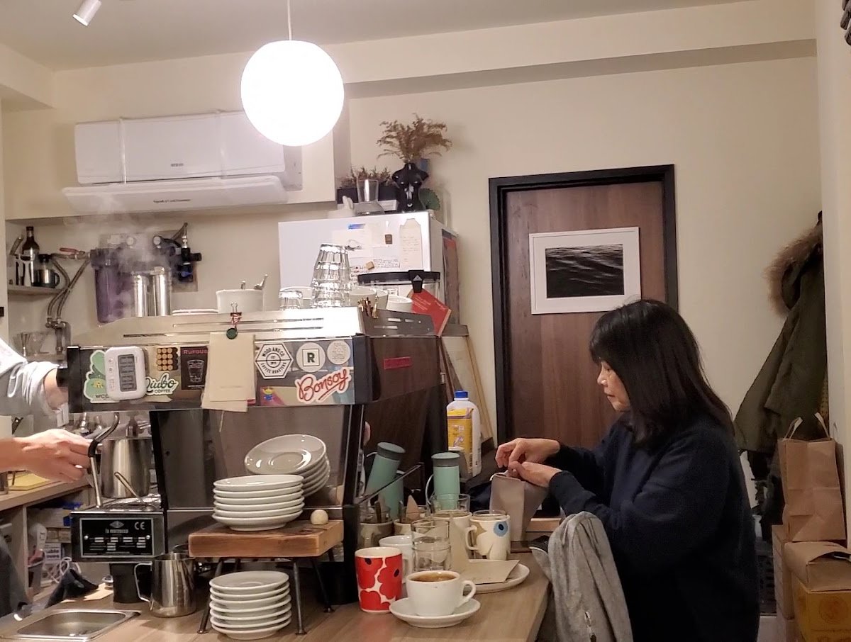 A Small Place specialty coffee shop in Taipei - photo 9