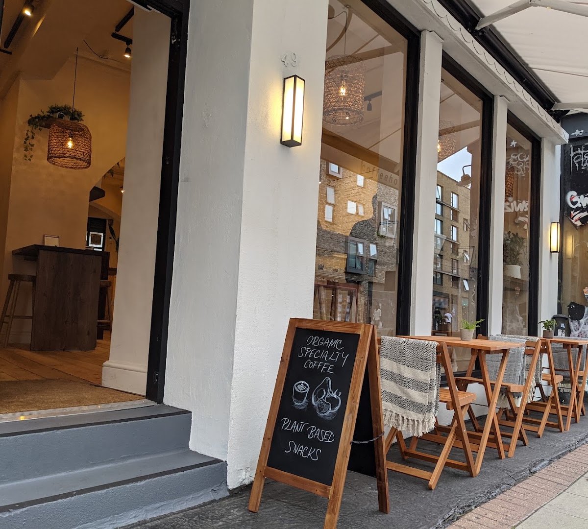 Gecko Coffeehouse specialty coffee shop in London - photo 8