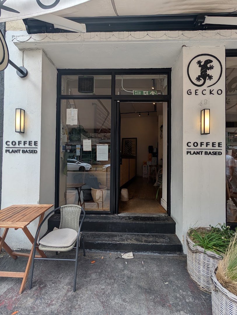 Gecko Coffeehouse specialty coffee shop in London - photo 9