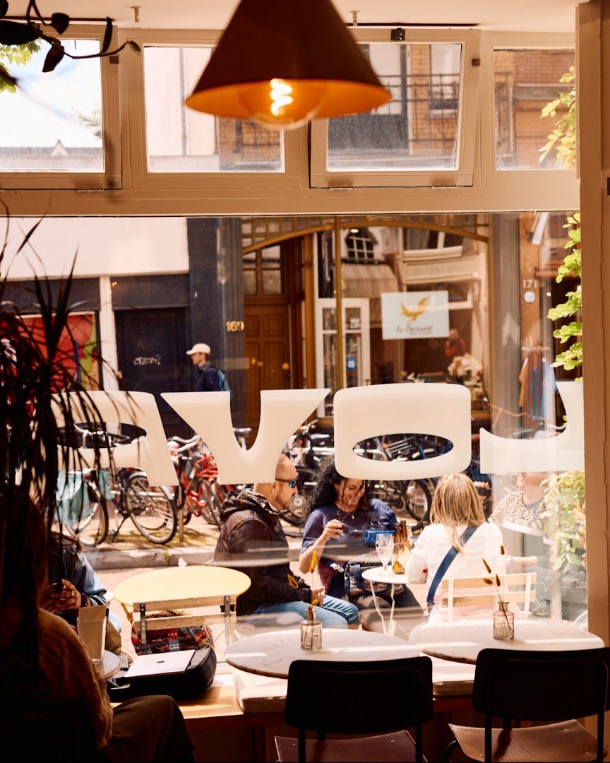 Lova - All Day Brunch & Breakfast specialty coffee shop in Amsterdam - photo 4