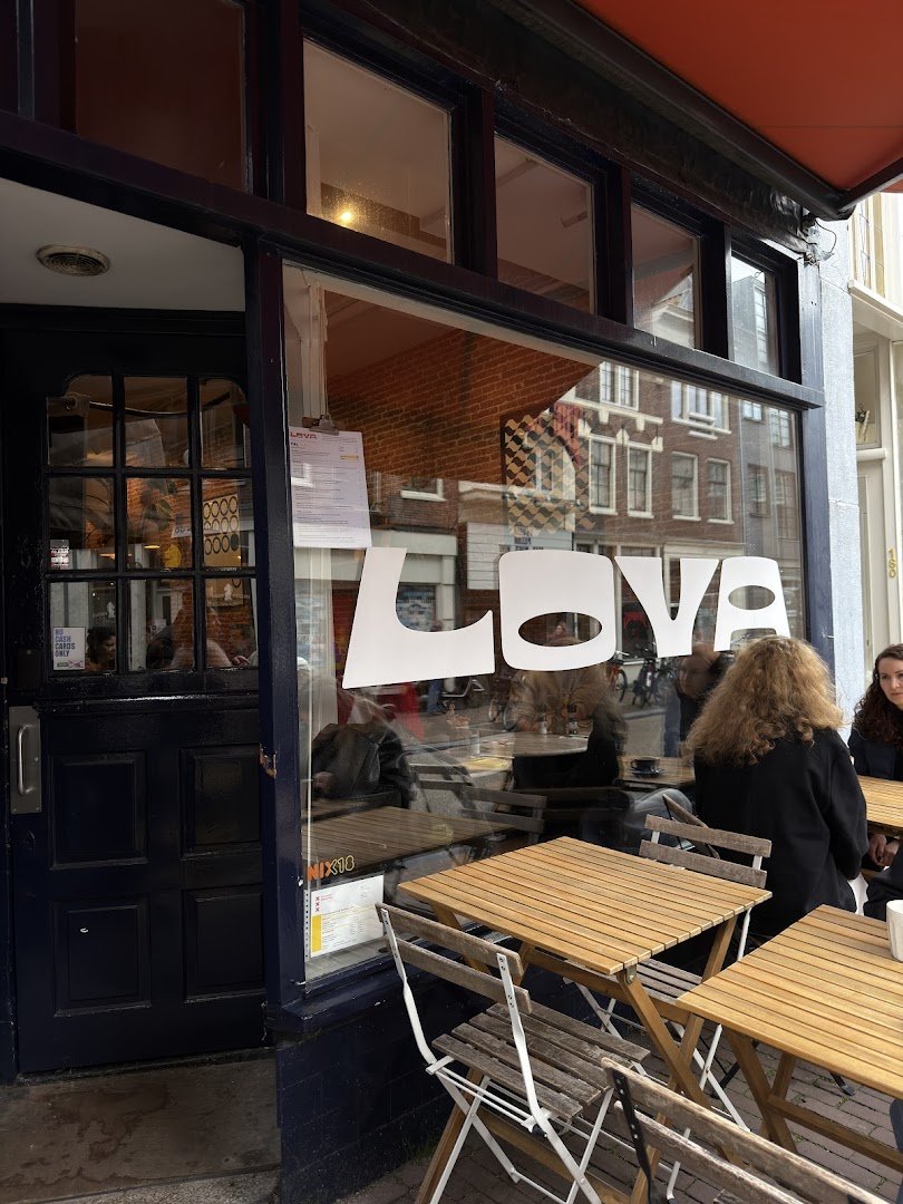 Lova - All Day Brunch & Breakfast specialty coffee shop in Amsterdam - photo 6