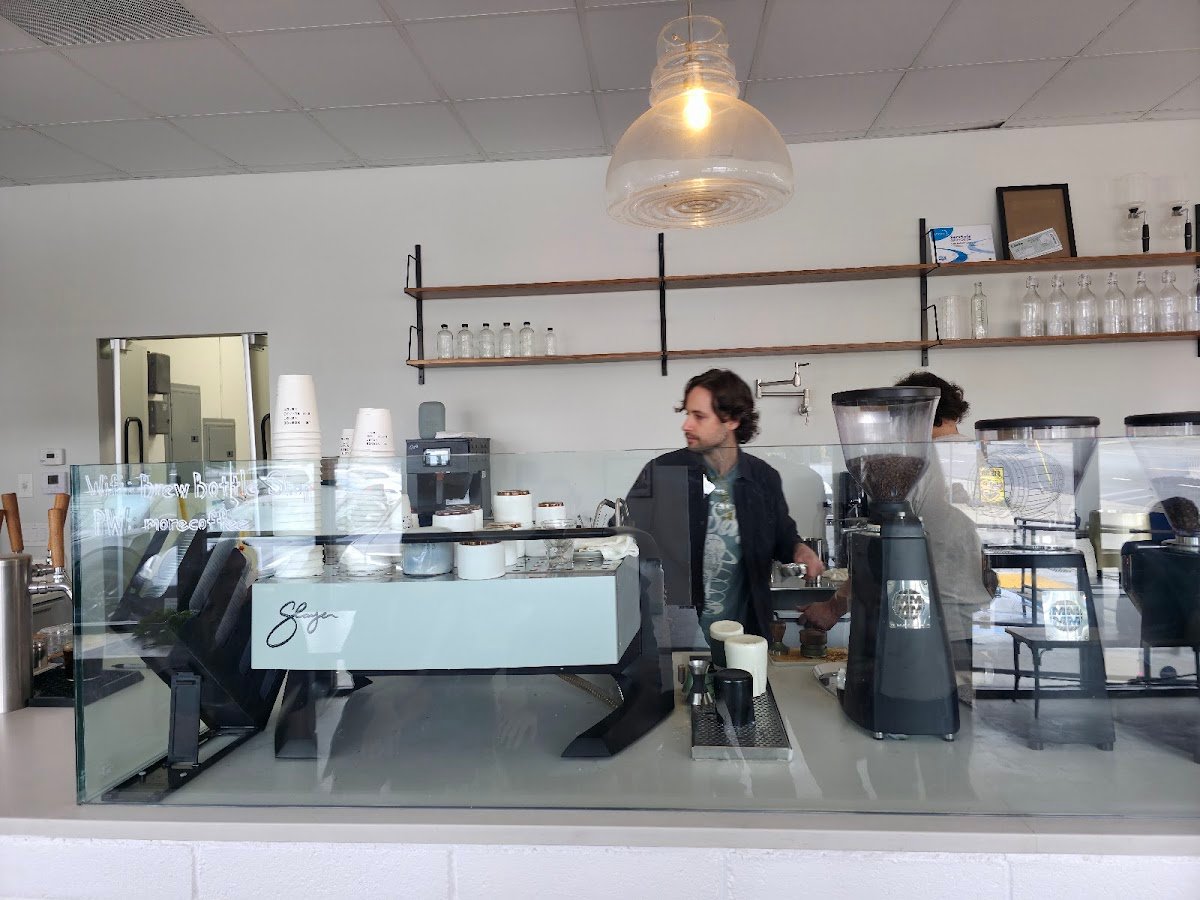 Regent Coffee Brew and Bottle House specialty coffee shop in Los Angeles - photo 6