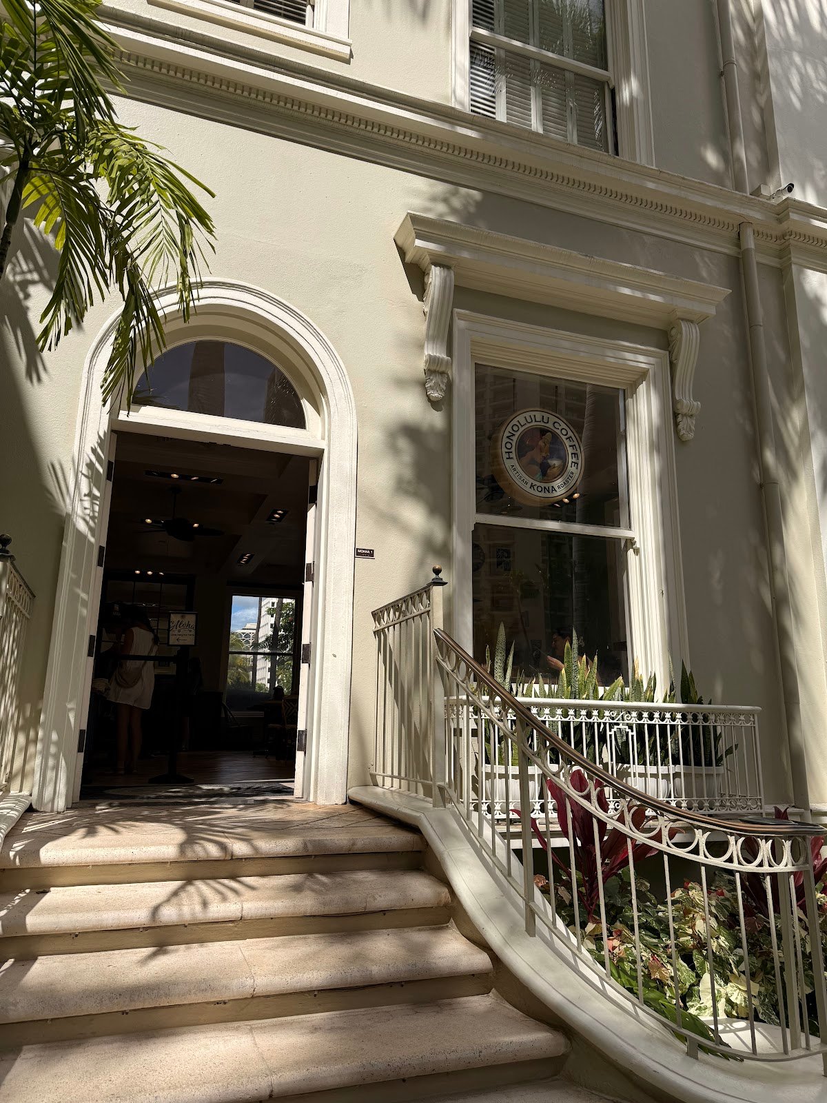 Honolulu Coffee at Moana Surfrider specialty coffee shop in Honolulu - photo 5