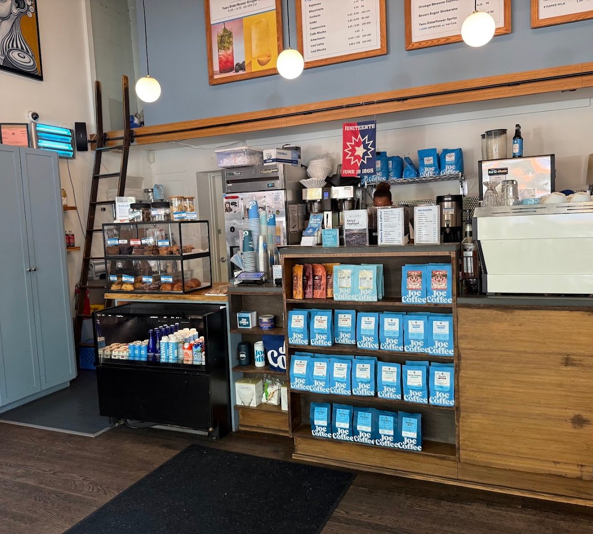 Joe Coffee Company: W 85th St specialty coffee shop in New York - photo 11