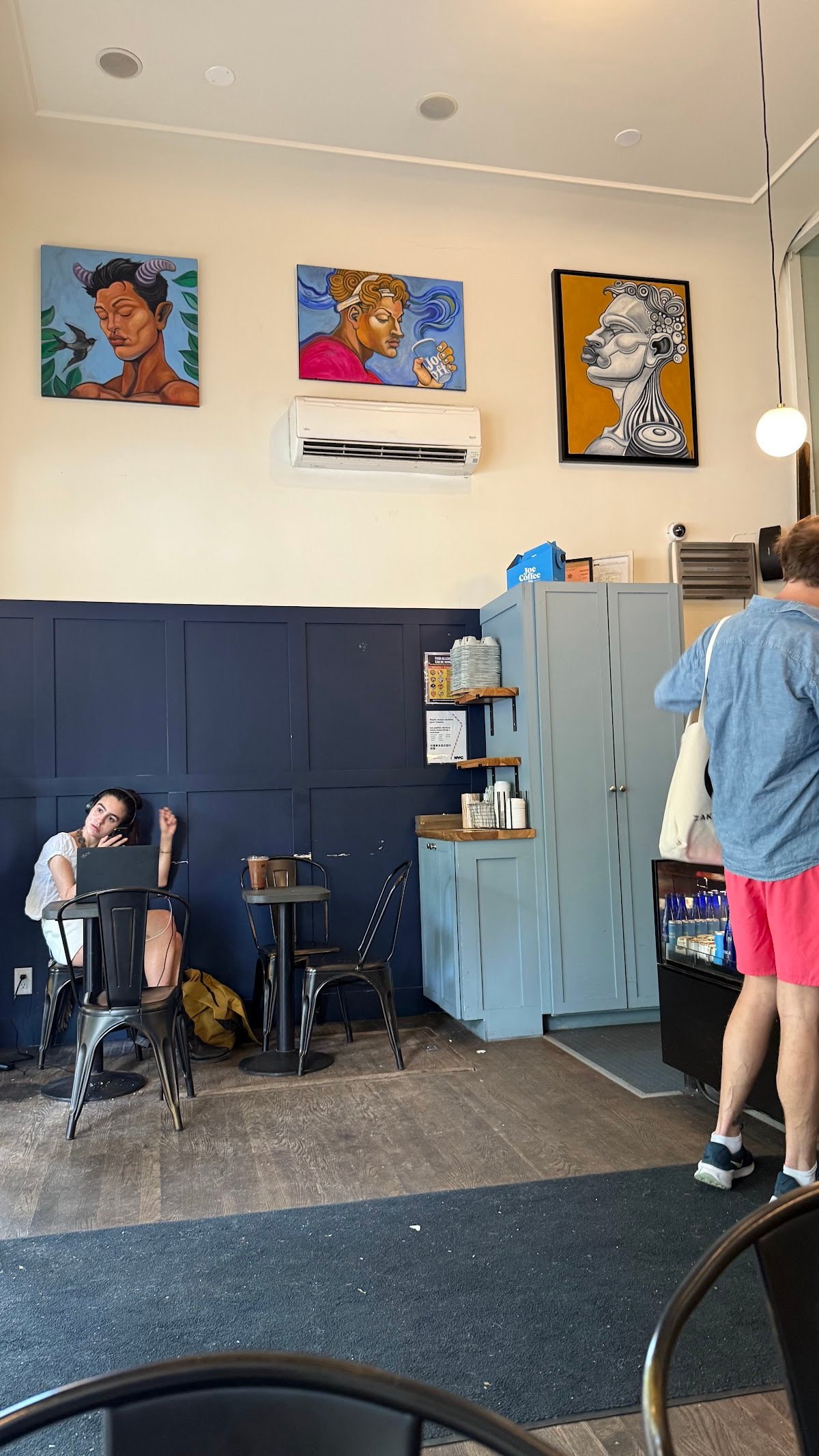 Joe Coffee Company: W 85th St specialty coffee shop in New York - photo 5