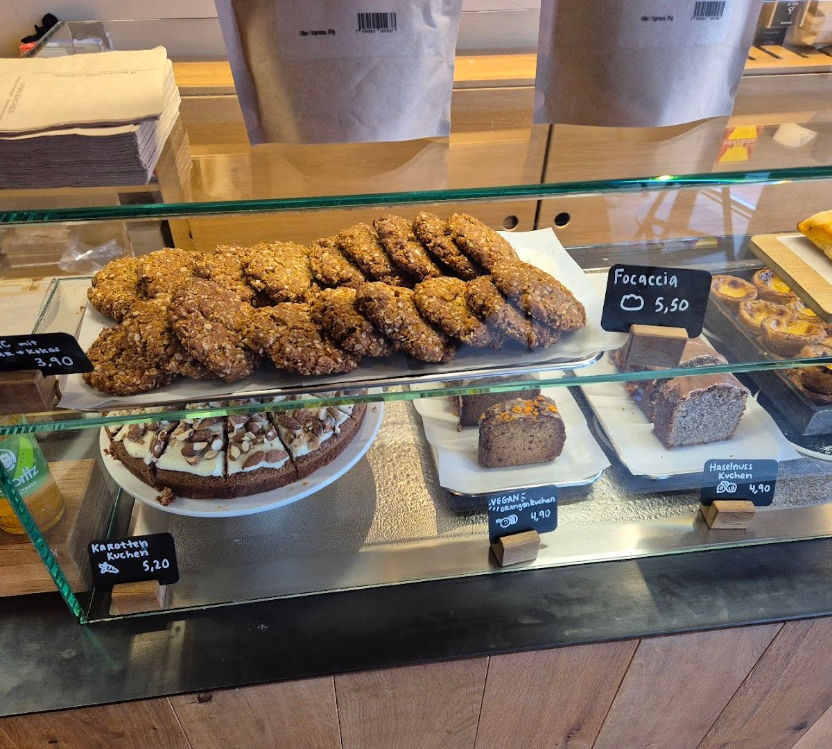 The Barn Café Hackescher Markt specialty coffee shop in Berlin - photo 4