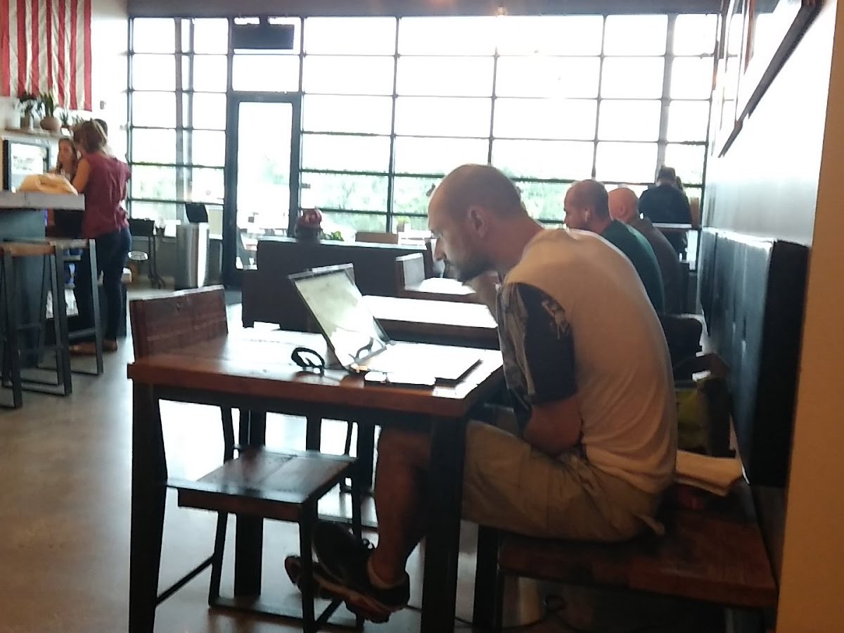 Stouthaus Coffee - Sunset Valley specialty coffee shop in Austin - photo 6