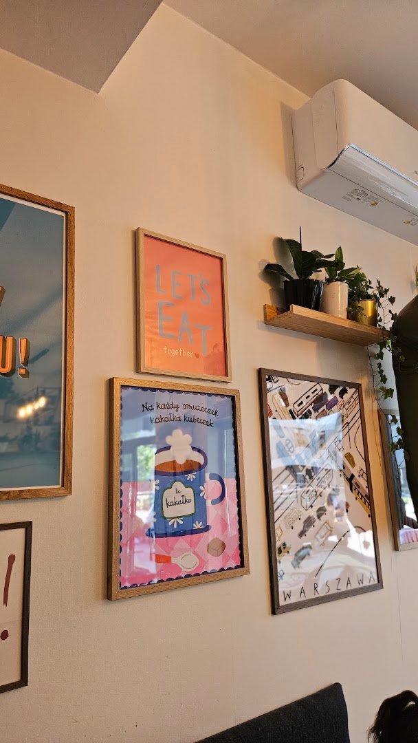 Interior of CzyKawka Kawiarnia, specialty coffee shop in Warsaw