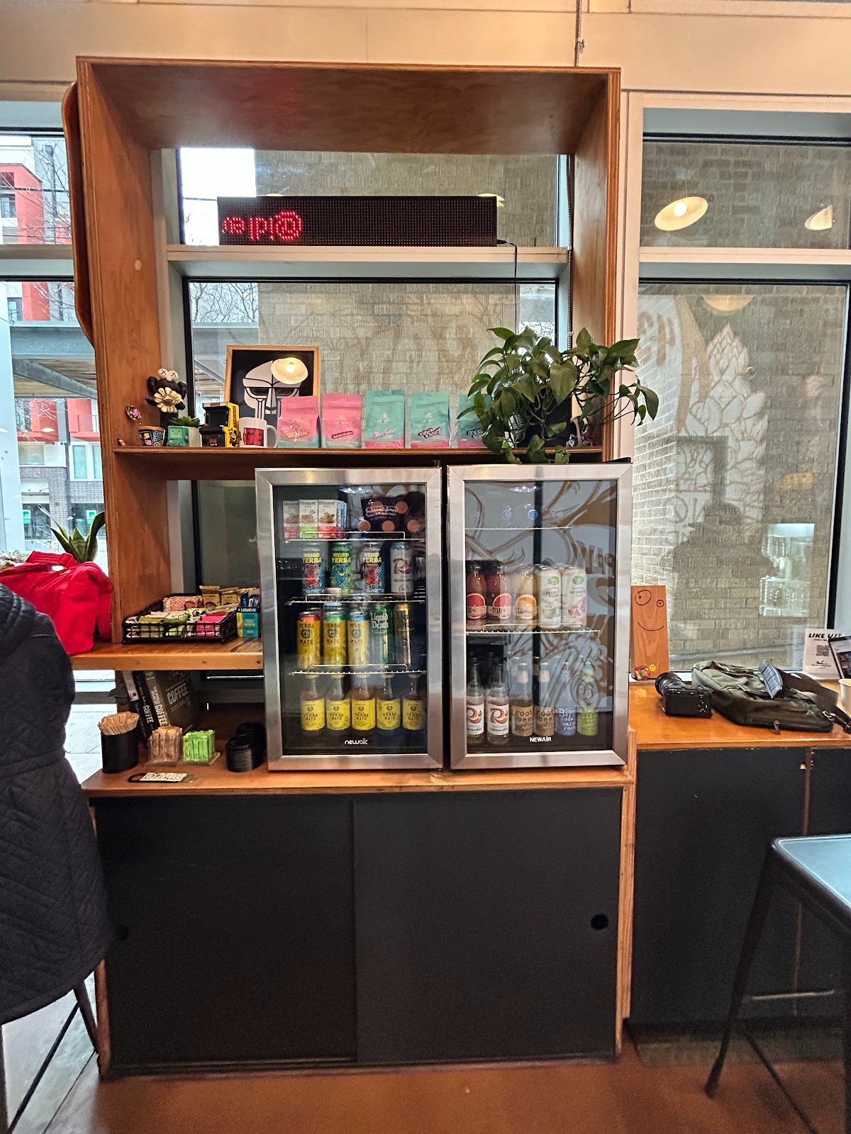 Idlewild Coffee specialty coffee shop in Austin - photo 6