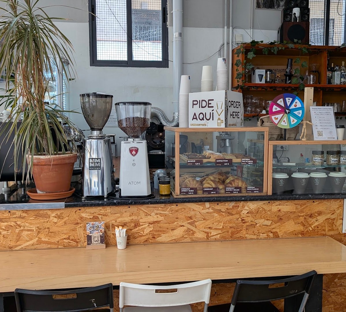 Green Coffees Roasters specialty coffee shop in Madrid - photo 7