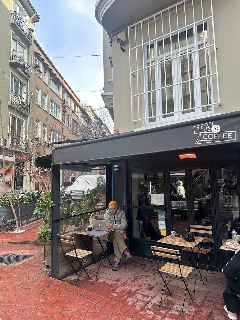 Tea Or Coffee specialty coffee shop in Istanbul - photo 9