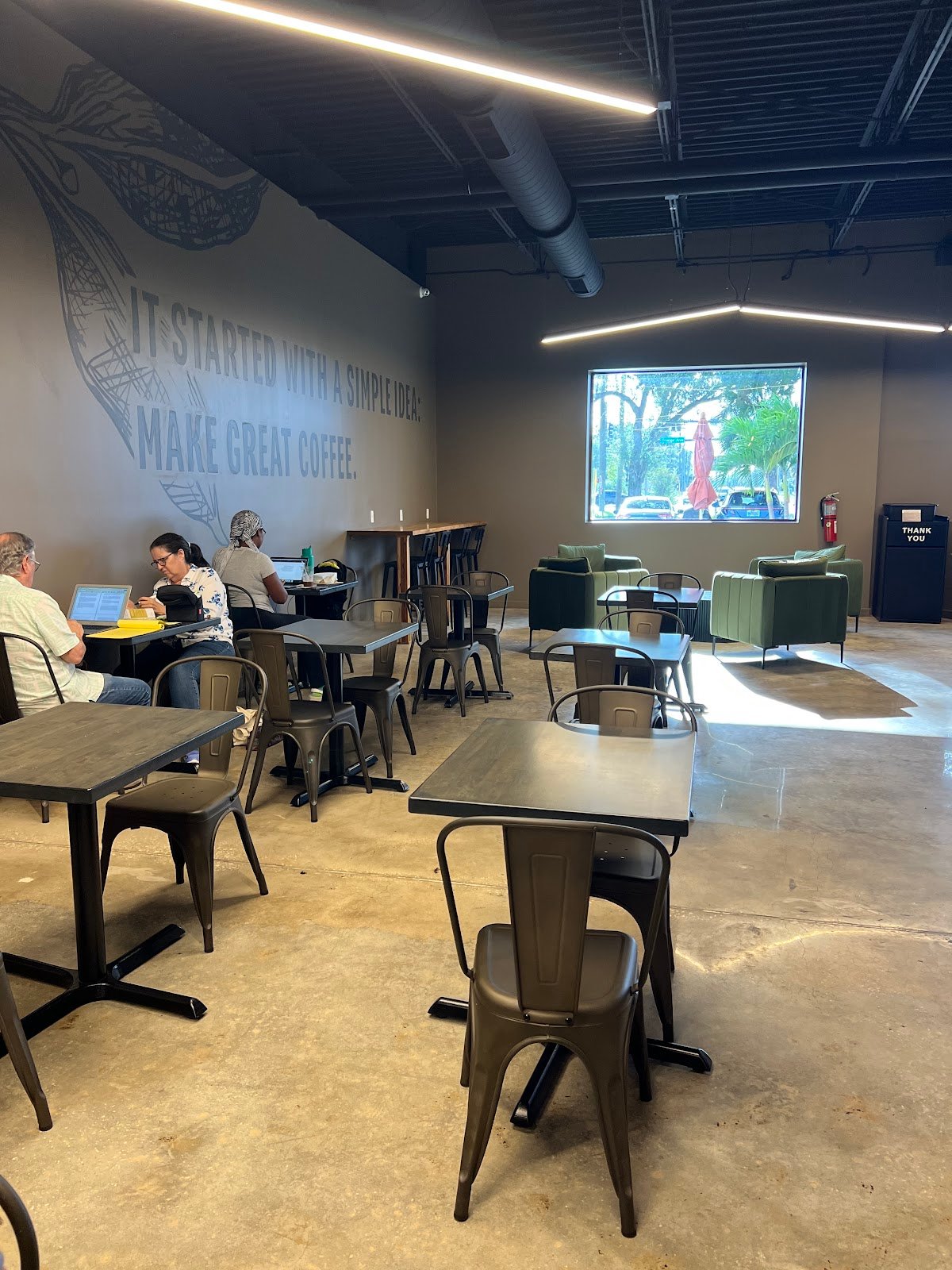 Lucky Goat Coffee - South Orange Ave specialty coffee shop in Orlando - photo 2