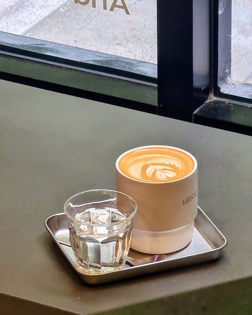 LEECO COFFEE specialty coffee shop in Bangkok - photo 4