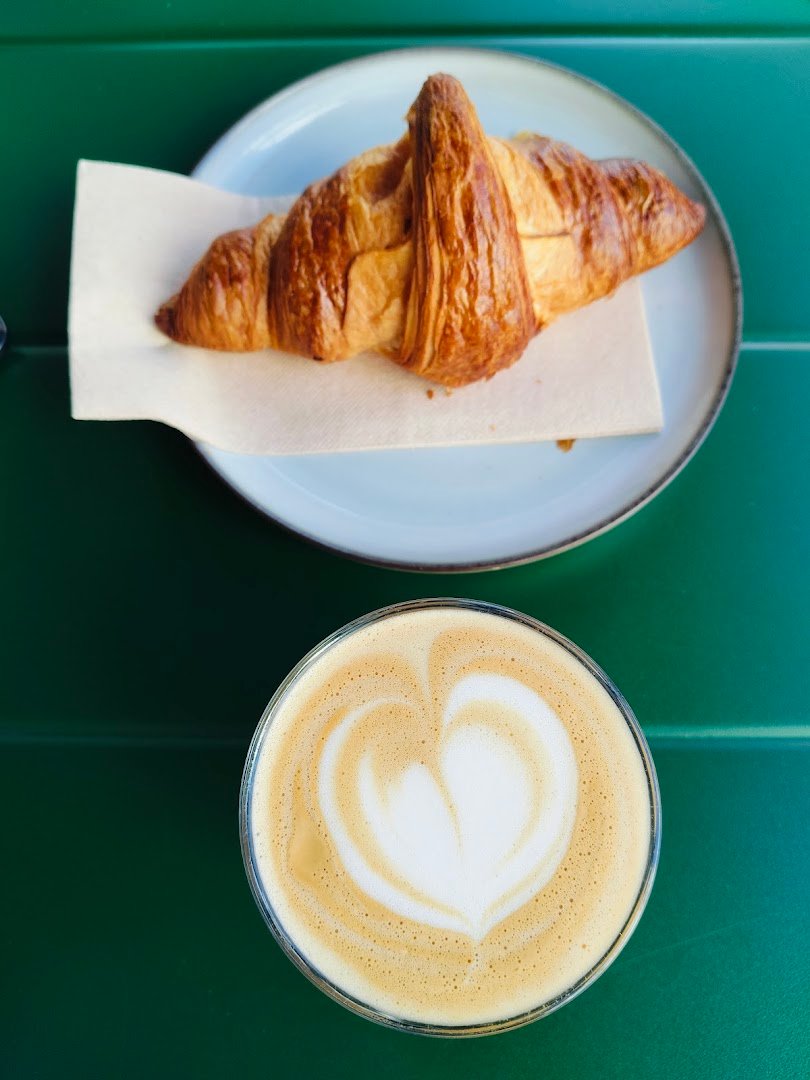 Coffee at Romana Specialty Coffee, specialty coffee shop in Lisbon