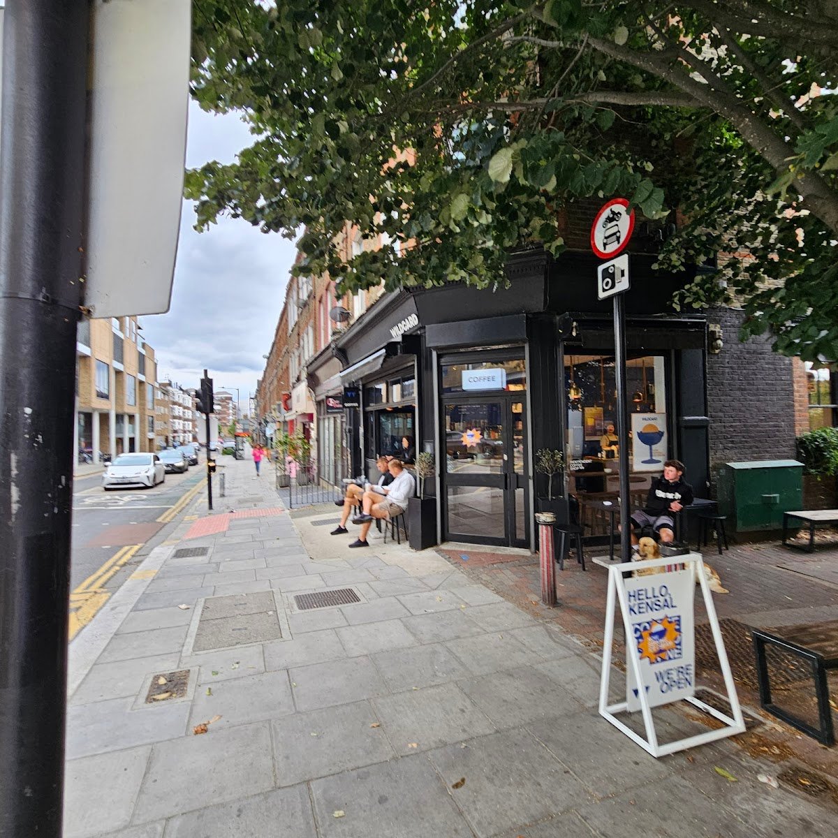 Wildcard specialty coffee shop in London - photo 5