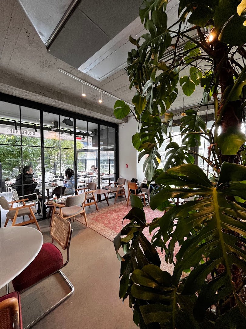Kronotrop Levent Eatery specialty coffee shop in Istanbul - photo 2