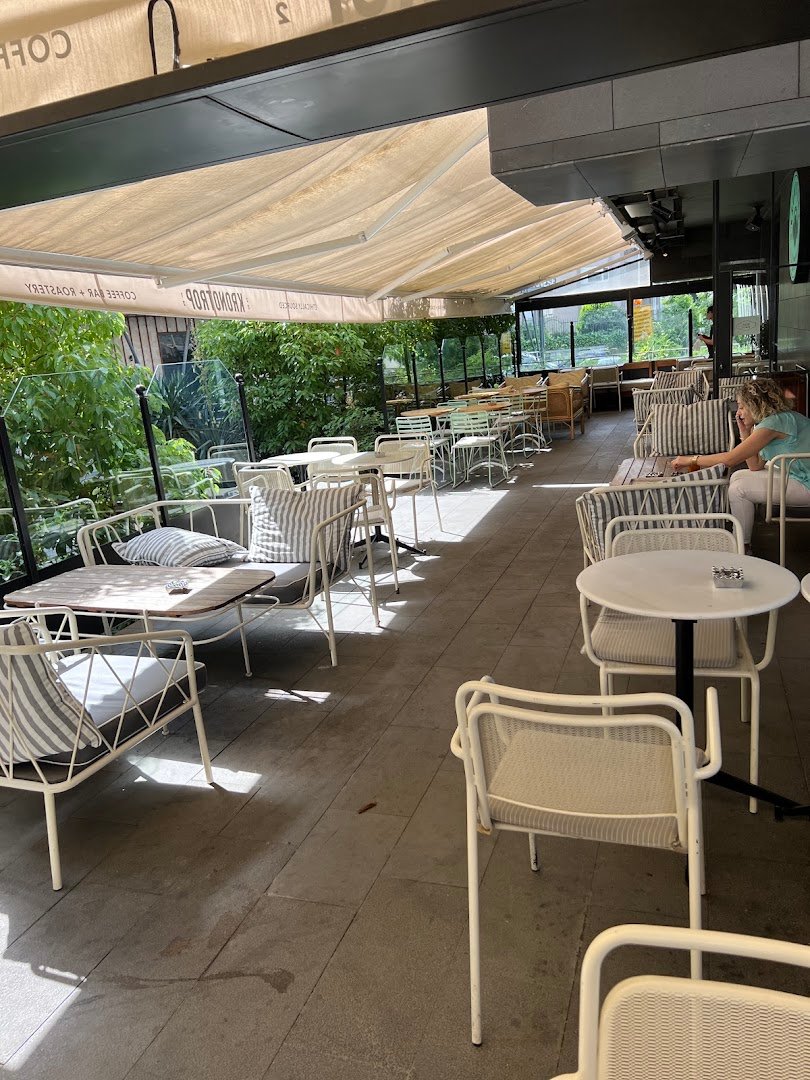 Kronotrop Levent Eatery specialty coffee shop in Istanbul - photo 9