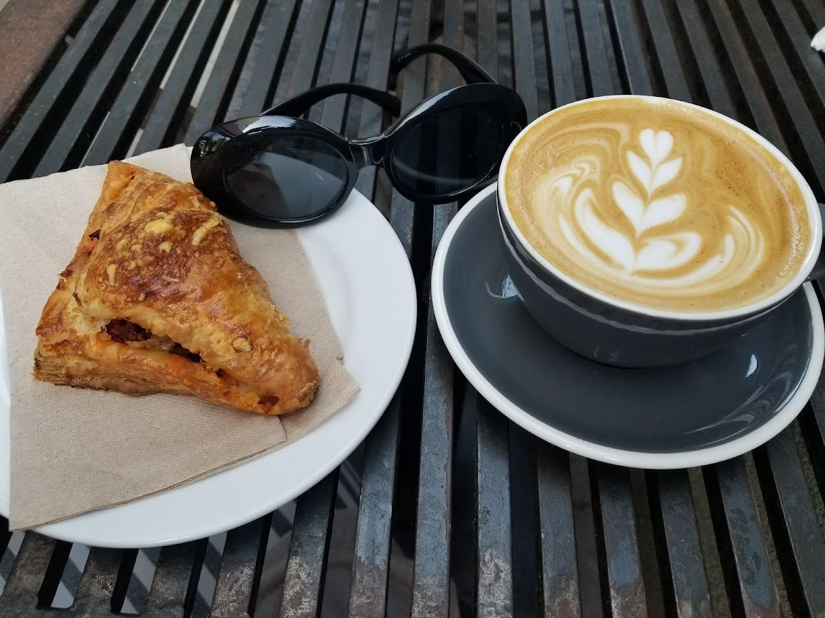 Coffee Commissary specialty coffee shop in Los Angeles - photo 3