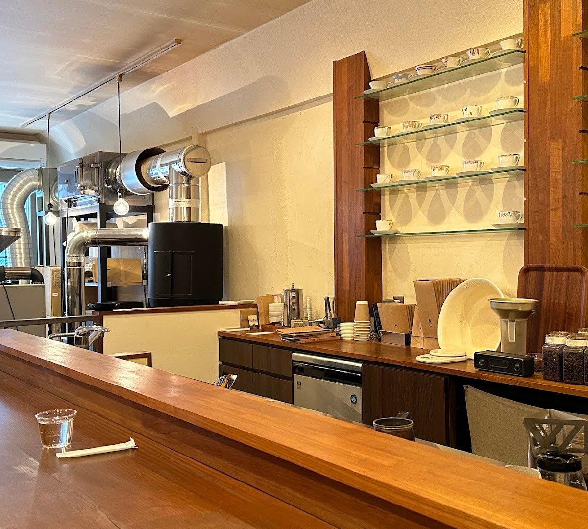 Interior of Monaca Coffee, specialty coffee shop in Osaka