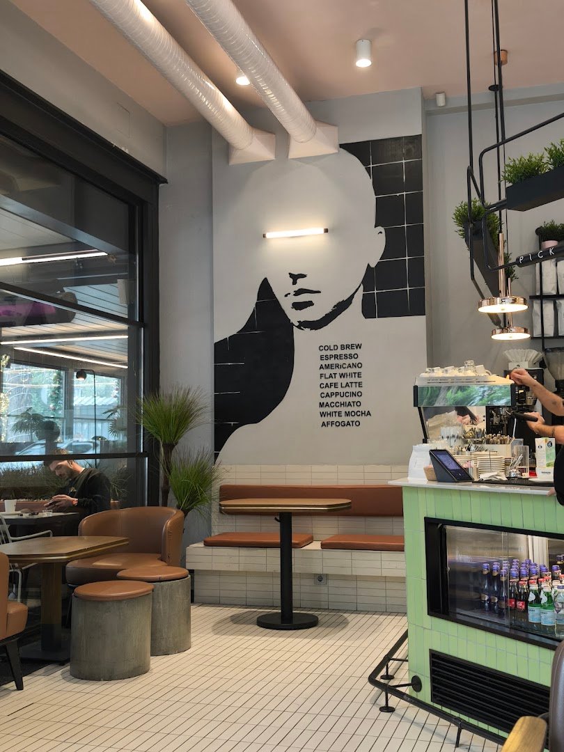 Mankind Coffee & Eatings specialty coffee shop in Istanbul - photo 5