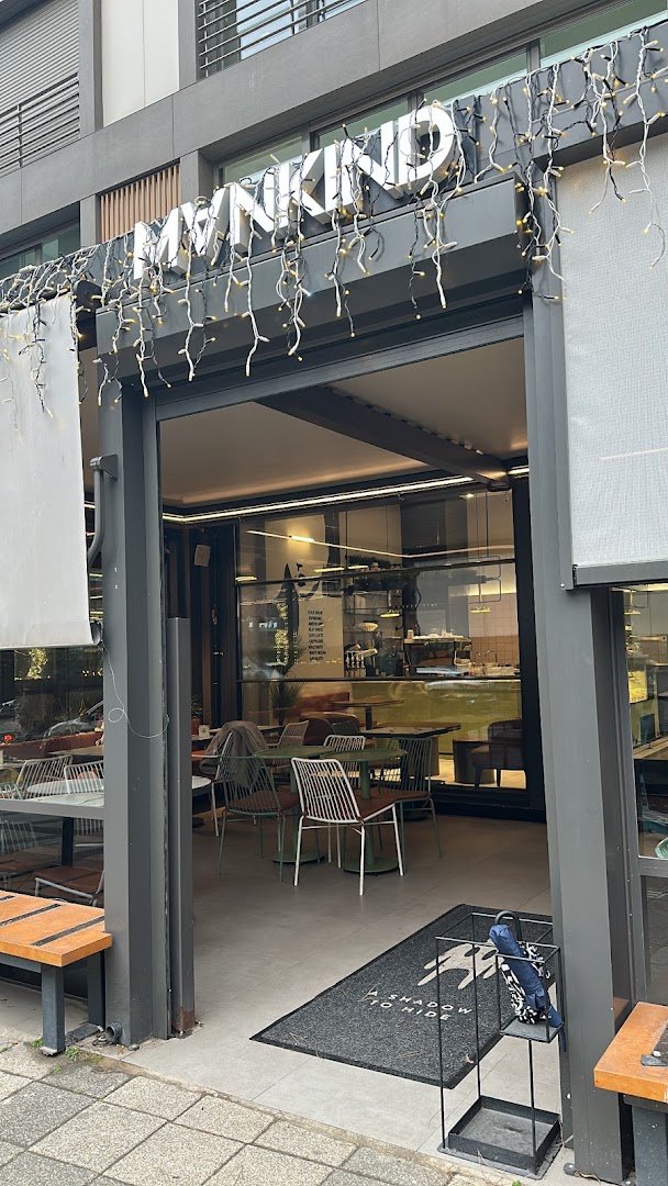Mankind Coffee & Eatings specialty coffee shop in Istanbul - photo 7