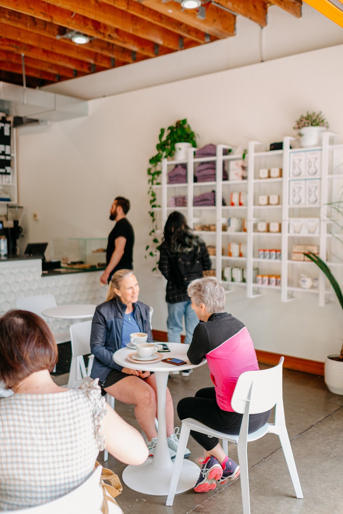 Saint Simon Coffee Co. specialty coffee shop in Portland - photo 2