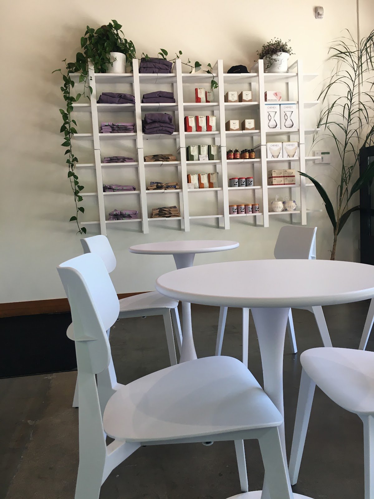 Saint Simon Coffee Co. specialty coffee shop in Portland - photo 4