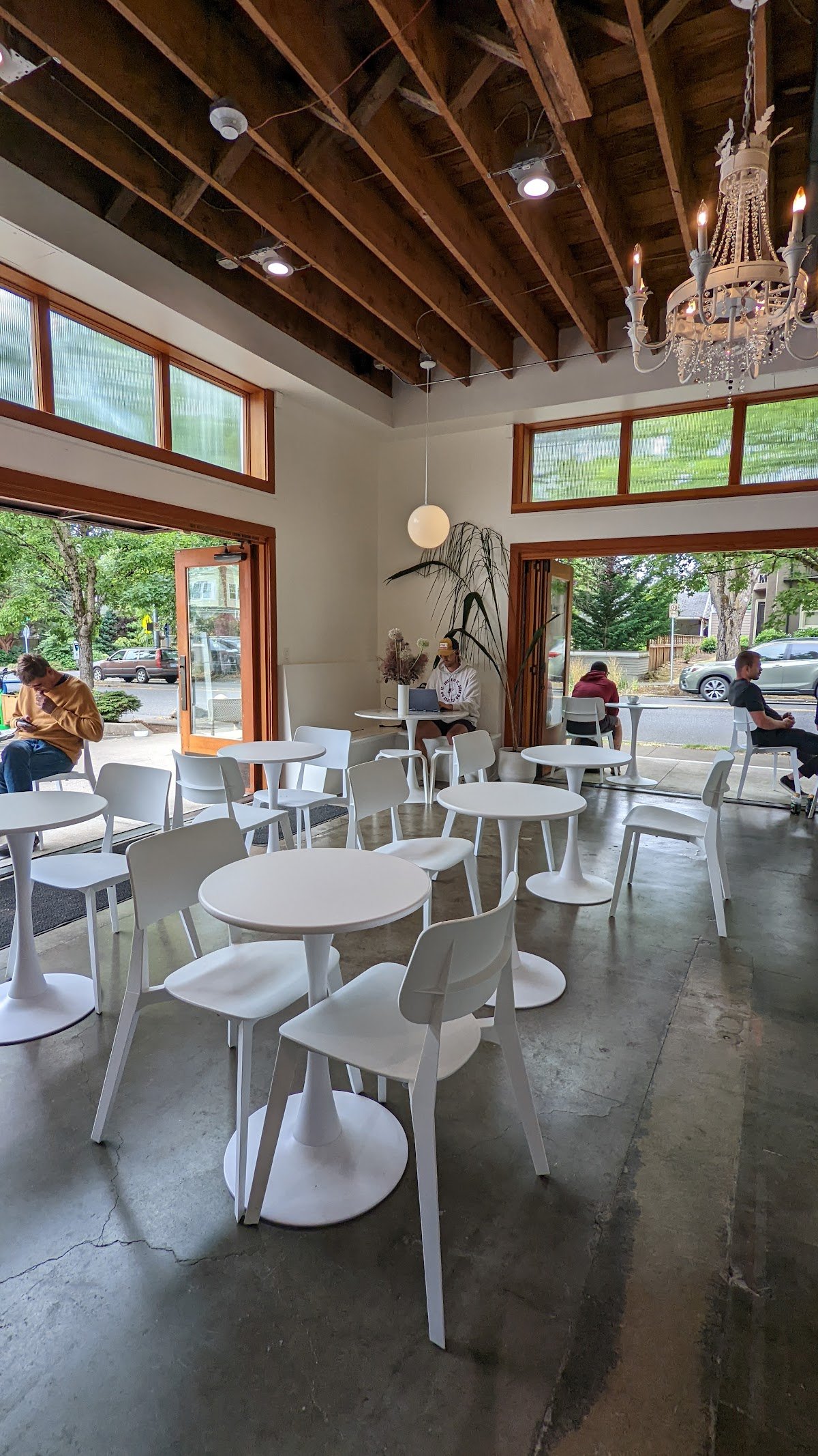 Saint Simon Coffee Co. specialty coffee shop in Portland - photo 5